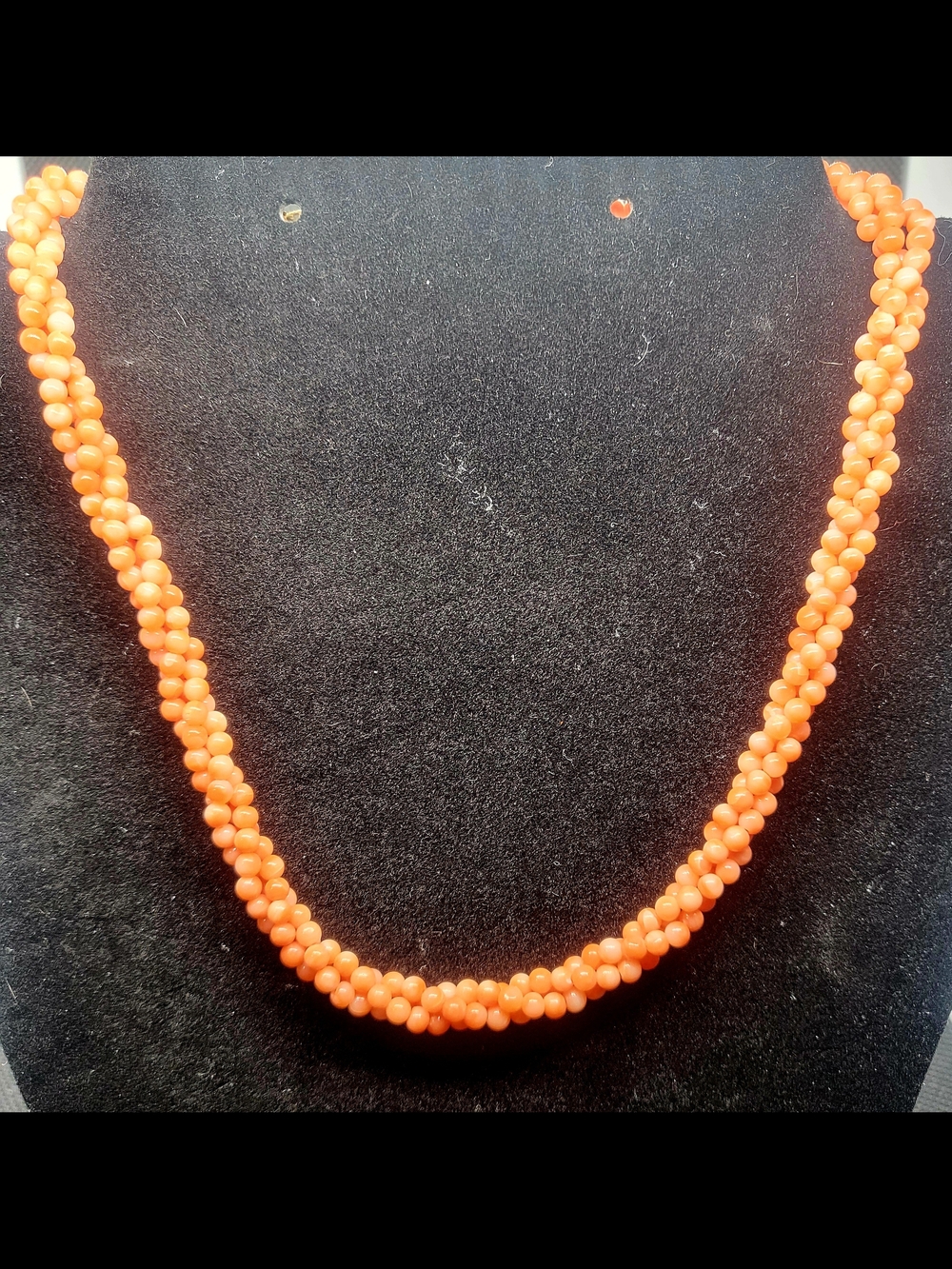 16" Genuine Natural Momo Coral Beads With An Unmarked Vintage Filigree Clasp